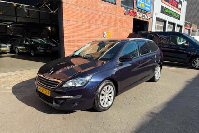 Peugeot 308 (2016) thumbnail 1