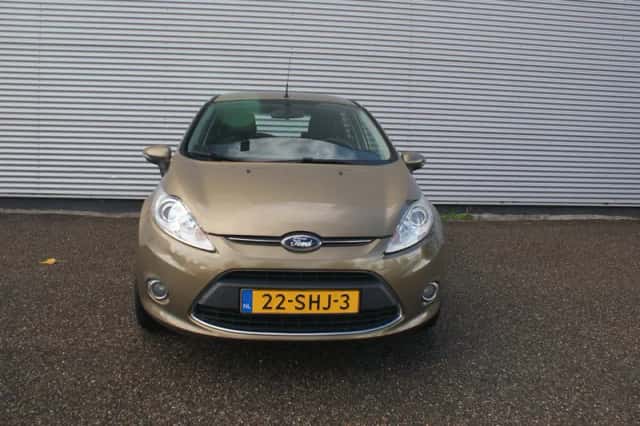 Ford Fiesta (2011) thumbnail 6