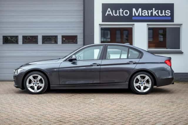 BMW 3-Serie (2013) thumbnail 6
