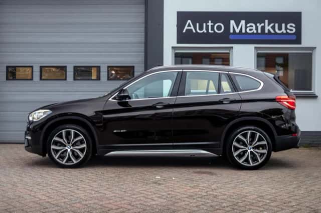 BMW X1 (2017) thumbnail 5