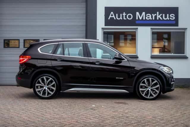 BMW X1 (2017) thumbnail 6