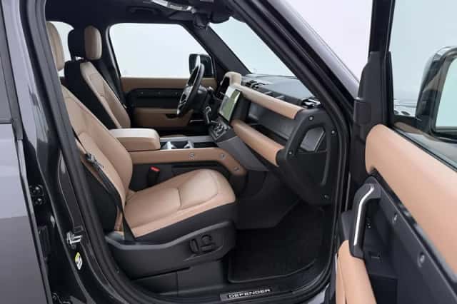 Land Rover Defender (2026) thumbnail 5