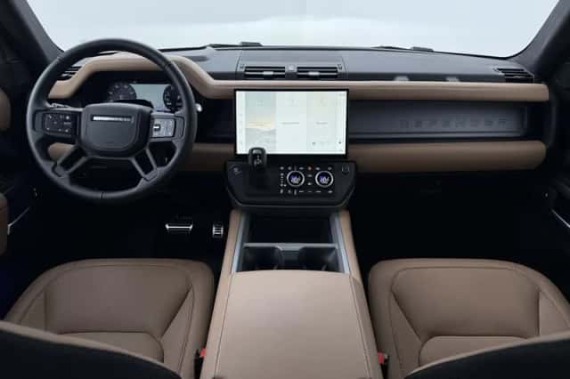 Land Rover Defender (2026) thumbnail 4
