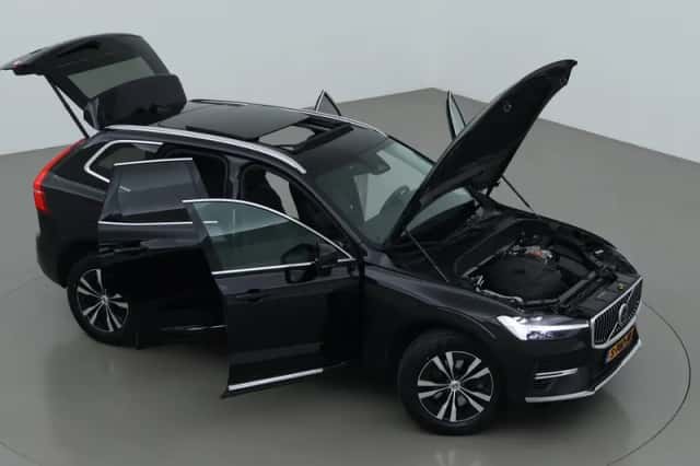 Volvo XC60 (2021) thumbnail 6