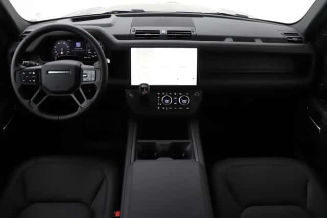 Land Rover Defender (2026) thumbnail 4