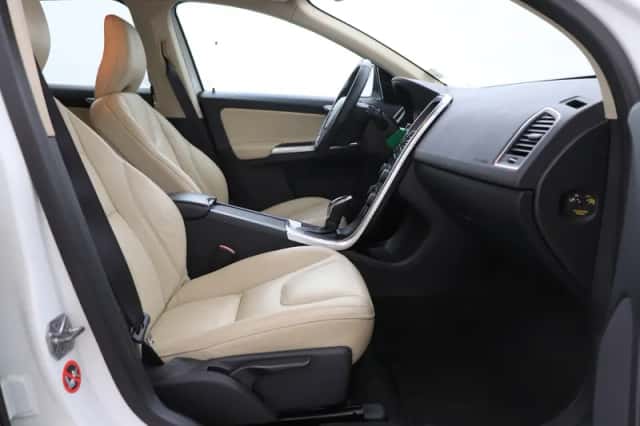 Volvo XC60 (2013) thumbnail 5