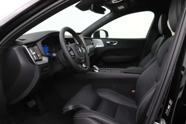 Volvo XC60 (2026) thumbnail 3