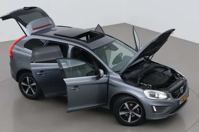 Volvo XC60 (2017) thumbnail 6