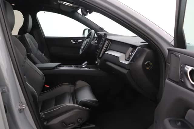 Volvo XC60 (2026) thumbnail 5