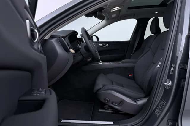 Volvo XC60 (2026) thumbnail 3