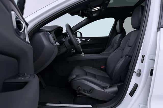 Volvo XC60 (2026) thumbnail 3