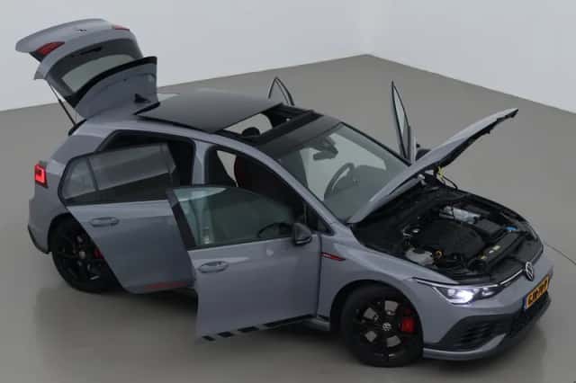 Volkswagen Golf (2021) thumbnail 6
