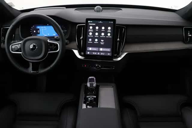 Volvo XC90 (2026) thumbnail 4