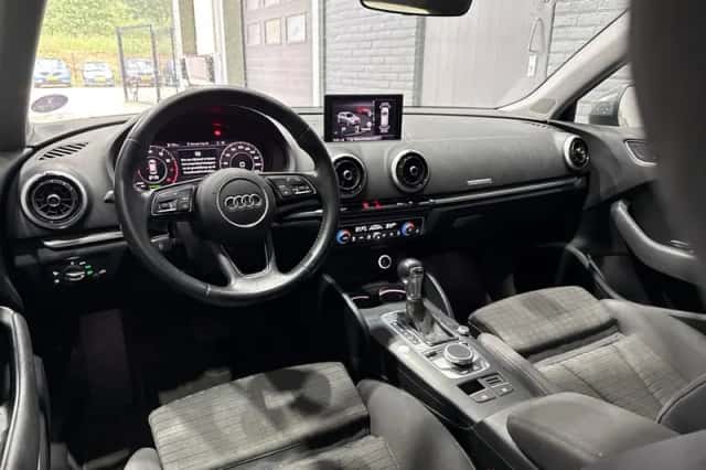 Audi A3 (2019) thumbnail 5