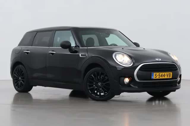 MINI Clubman (2018) thumbnail 1