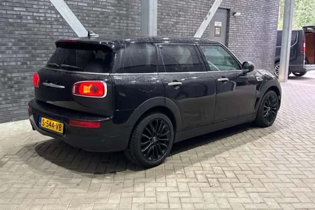 MINI Clubman (2018) thumbnail 2