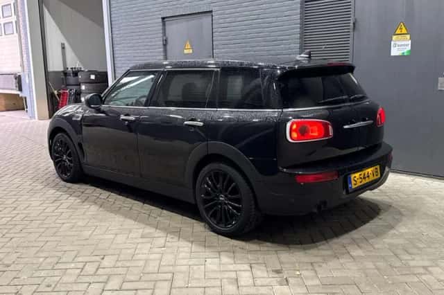 MINI Clubman (2018) thumbnail 3