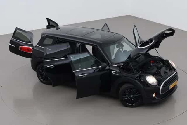 MINI Clubman (2018) thumbnail 6