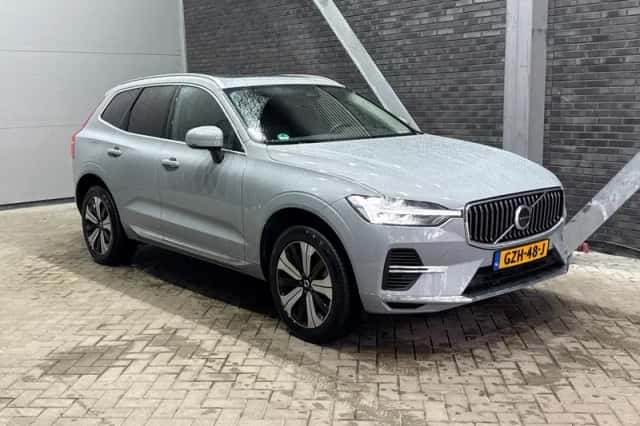 Volvo XC60 (2025) thumbnail 1