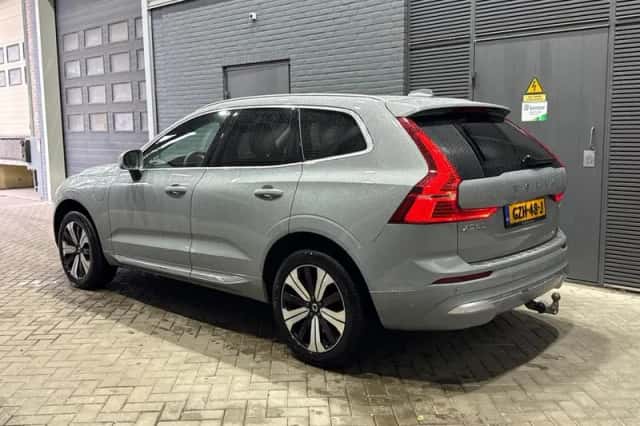 Volvo XC60 (2025) thumbnail 3