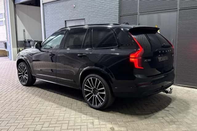 Volvo XC90 (2026) thumbnail 3