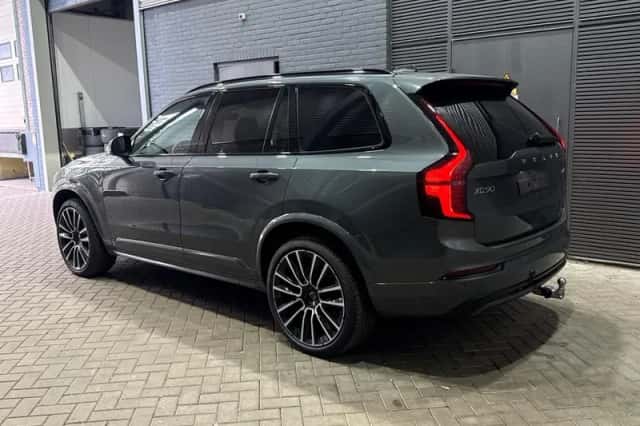 Volvo XC90 (2026) thumbnail 3