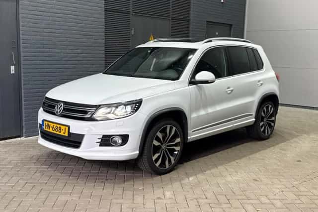 Volkswagen Tiguan (2016) thumbnail 4