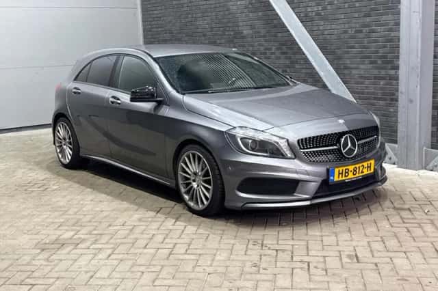 Mercedes-Benz A-Klasse (2015) thumbnail 1