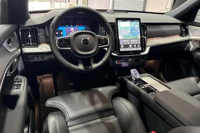Volvo XC90 (2026) thumbnail 5