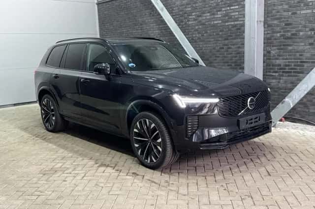 Volvo XC90 (2026) thumbnail 1