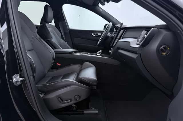 Volvo XC60 (2026) thumbnail 5
