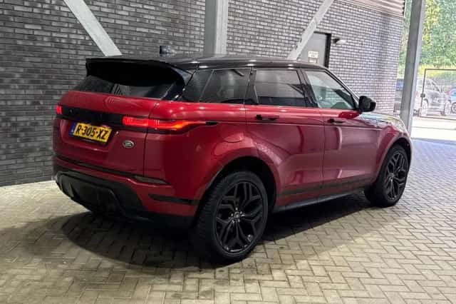 Land Rover Range Rover Evoque (2022) thumbnail 2