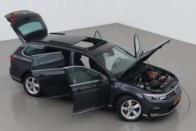Volkswagen Passat (2020) thumbnail 6