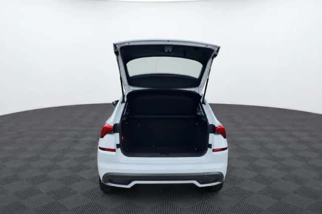 Škoda Kamiq (2020) thumbnail 5