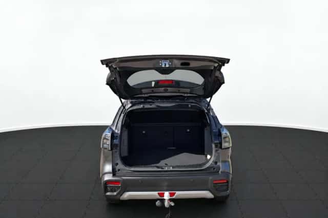 Suzuki S-Cross (2023) thumbnail 5