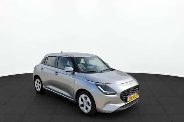 Suzuki Swift (2025) thumbnail 6