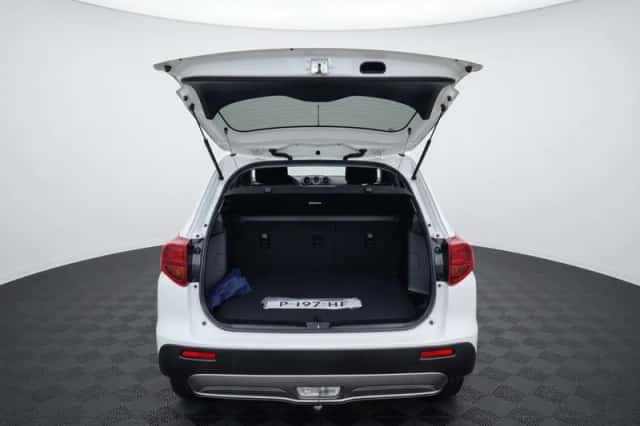 Suzuki Vitara (2020) thumbnail 5