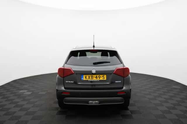 Suzuki Vitara (2025) thumbnail 4