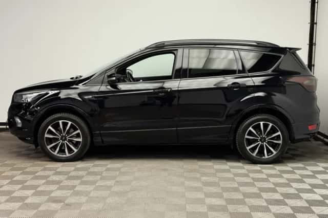 Ford Kuga (2019) thumbnail 2
