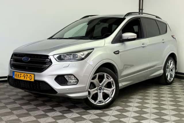 Ford Kuga (2018) thumbnail 1