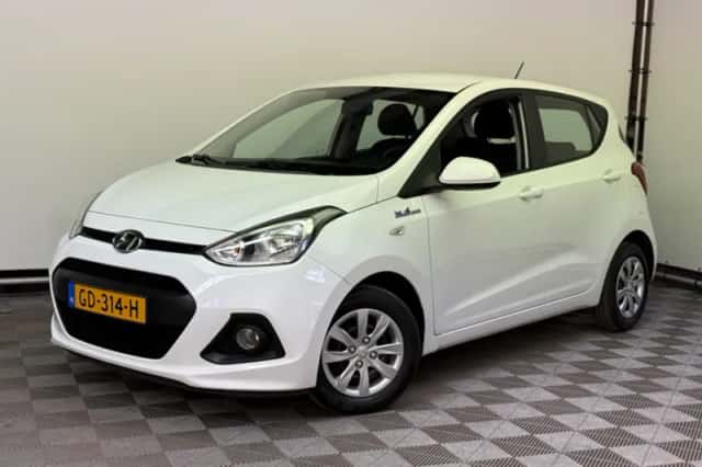Hyundai i10 (2015) thumbnail 1