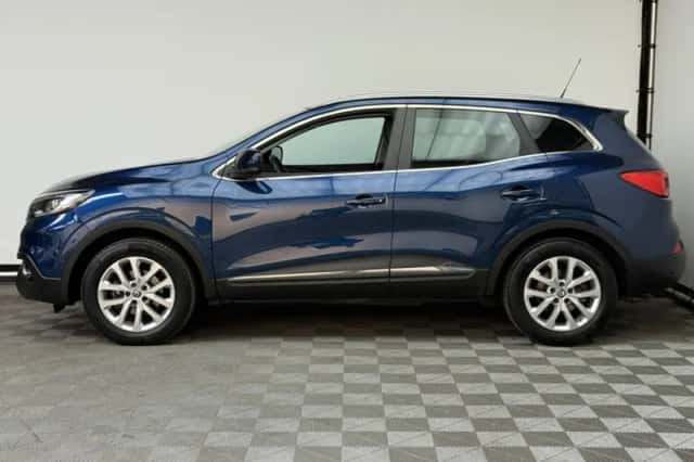 Renault Kadjar (2015) thumbnail 2