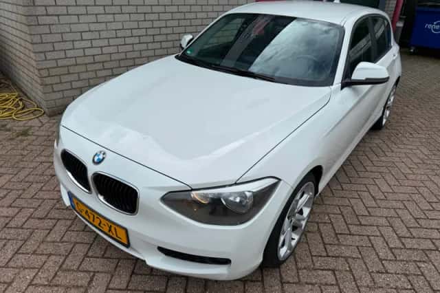 BMW 1-Serie (2012) thumbnail 2