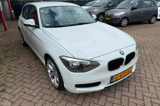 BMW 1-Serie (2012) thumbnail 3