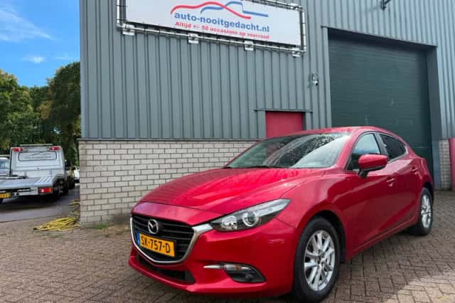 Mazda 3 (2018) thumbnail 1