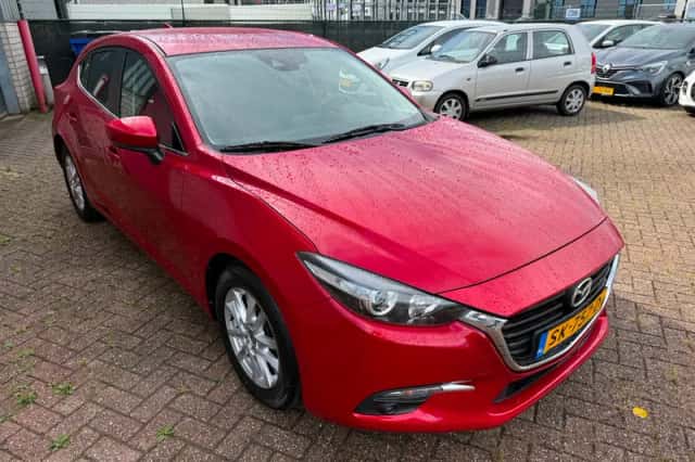 Mazda 3 (2018) thumbnail 3