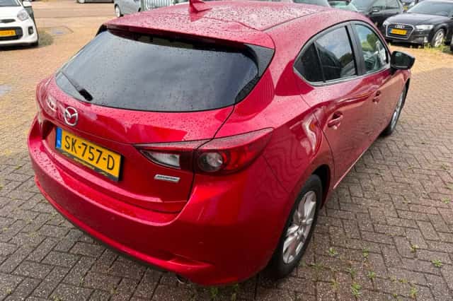 Mazda 3 (2018) thumbnail 4