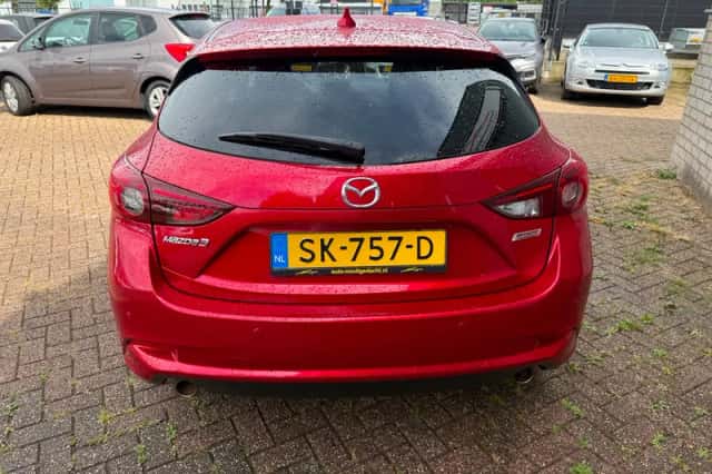 Mazda 3 (2018) thumbnail 6