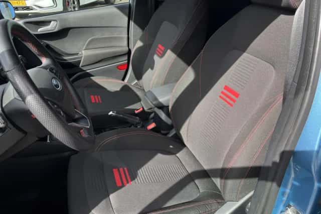 Ford Fiesta (2022) thumbnail 3