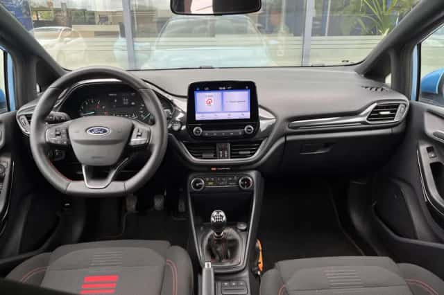 Ford Fiesta (2022) thumbnail 3